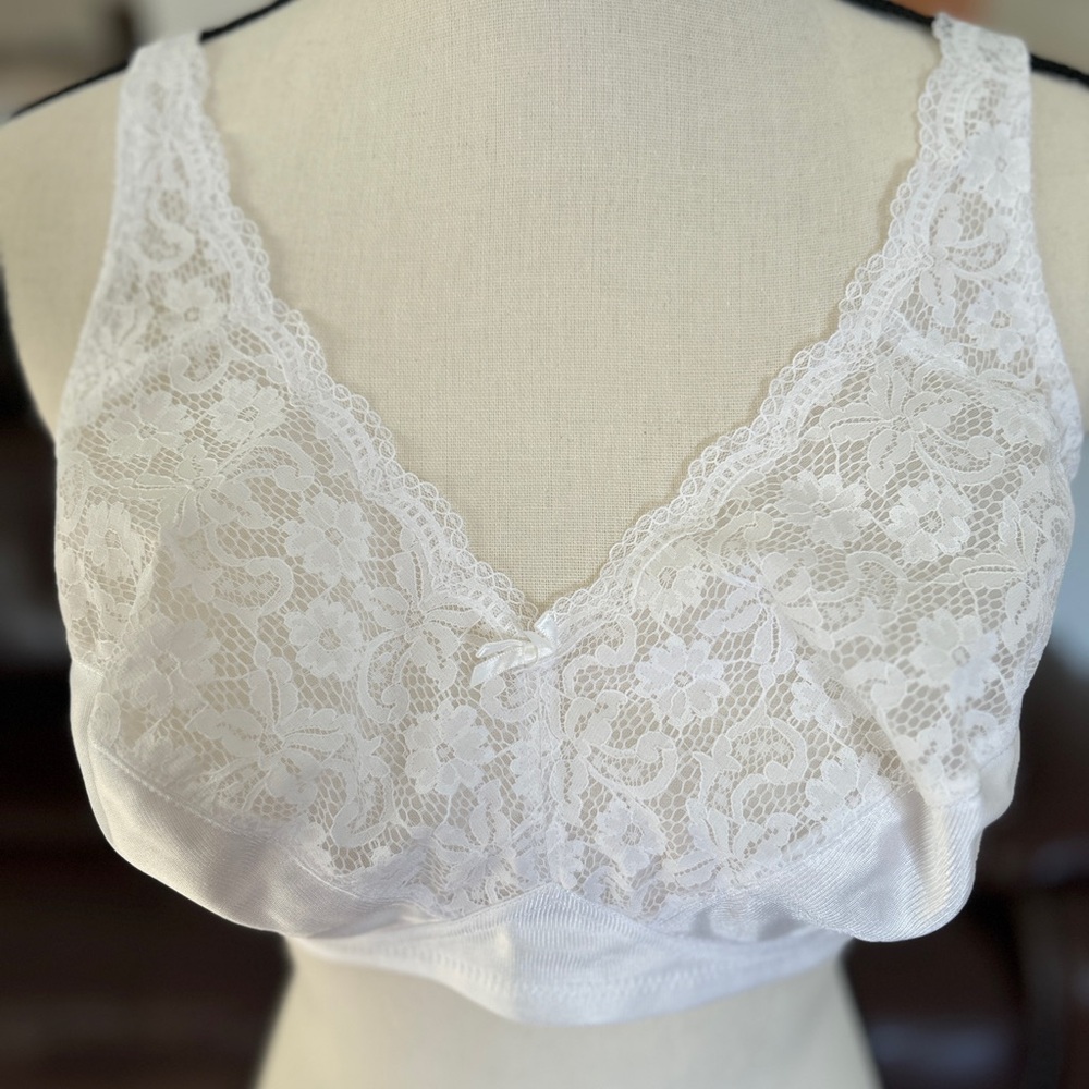 Vintage Playtex Support Can Be Beautiful Bra #4428 BNWOT